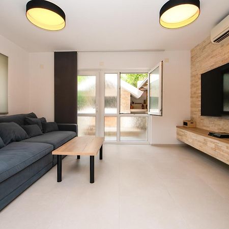 Villa Lipovac トロギール エクステリア 写真