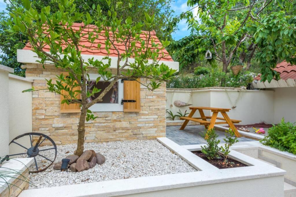 Villa Lipovac トロギール エクステリア 写真