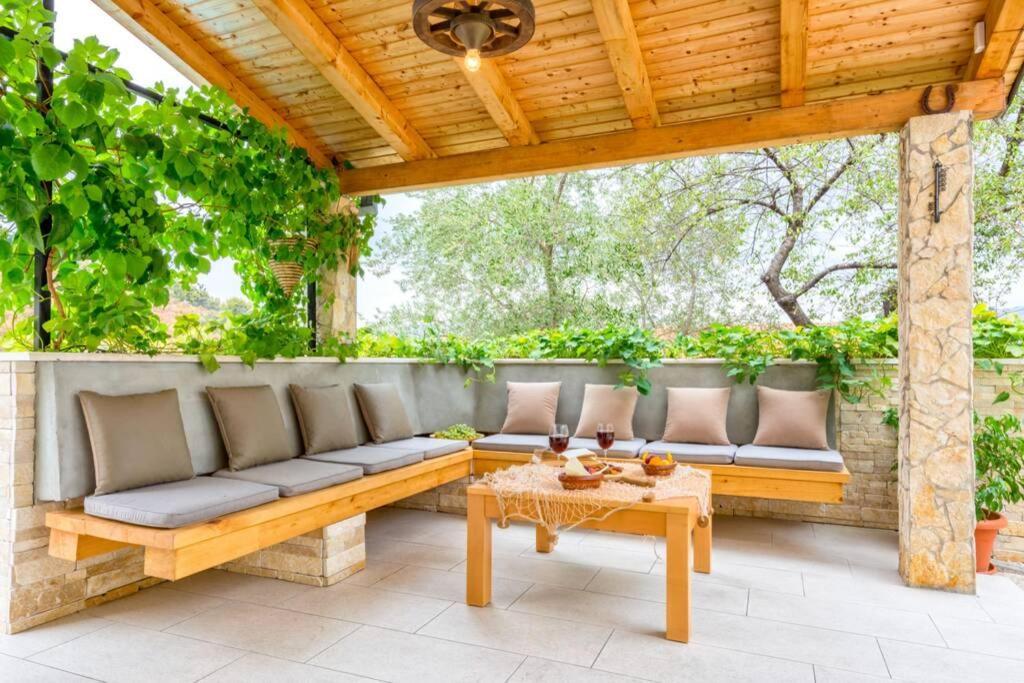 Villa Lipovac トロギール エクステリア 写真