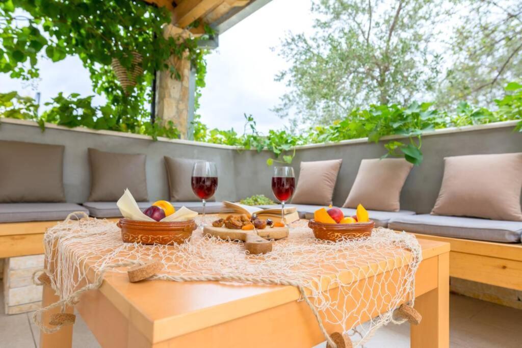 Villa Lipovac トロギール エクステリア 写真