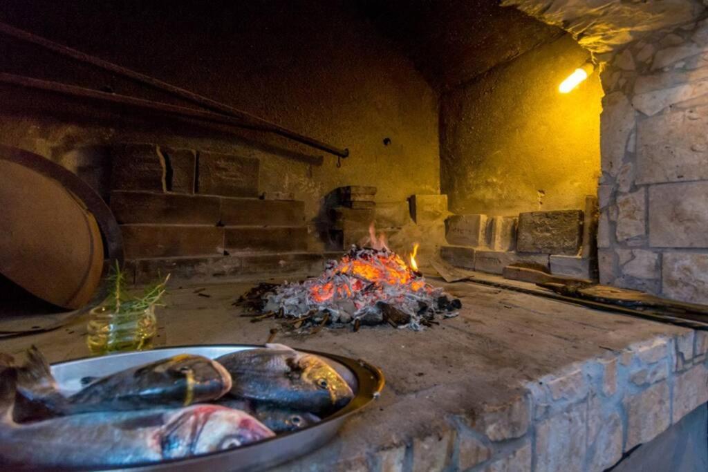 Villa Lipovac トロギール エクステリア 写真